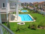 Garden + pool